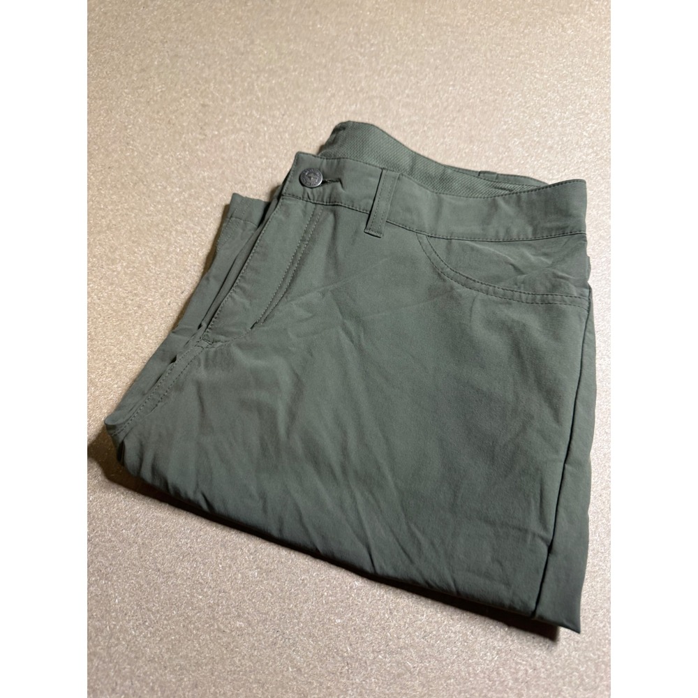 Patagonia Mens Quandary Shorts Green Hiking Outdoor Stretch 5-Pocket 88% Nylon